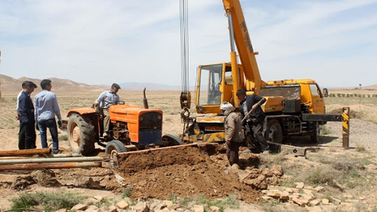 بیش از ۵ هزار حلقه چاه غیرمجاز در مهاباد مسدود شد