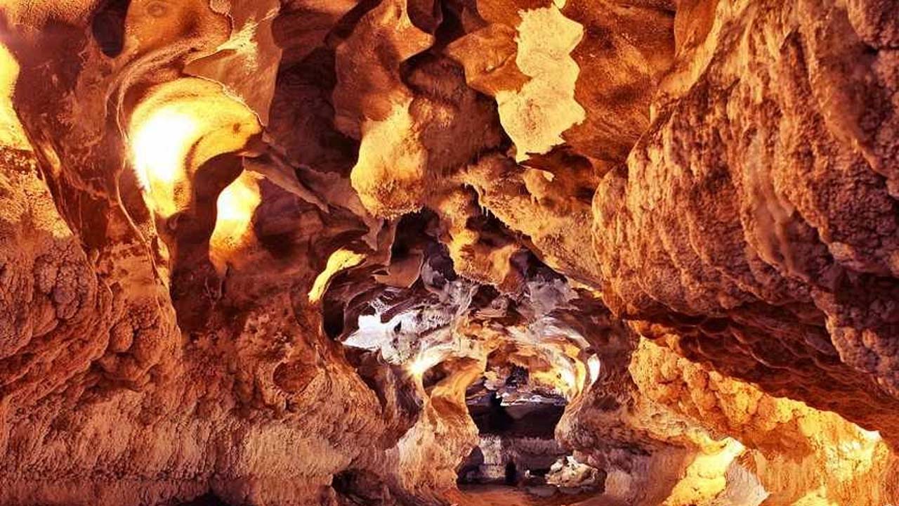 غار کتله خور؛ بهشتی پنهان در دل کو‌های زنجان