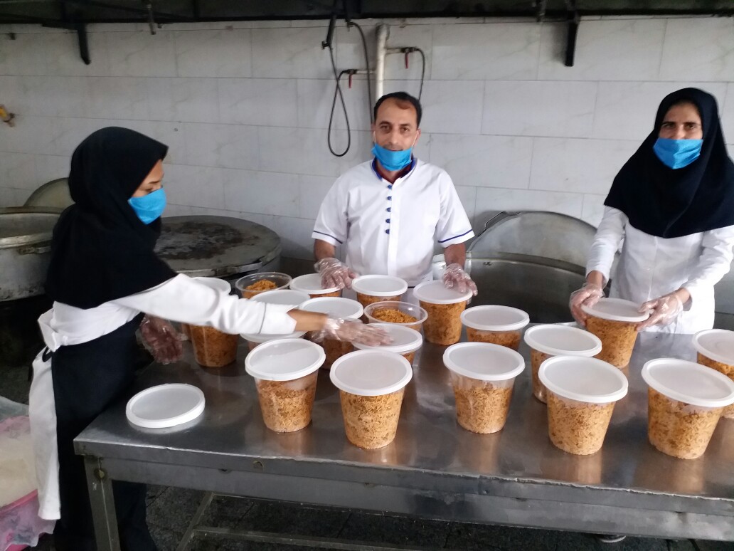 بیش از ۱۰۰ هزار پرس غذا در کرمان توزیع شد