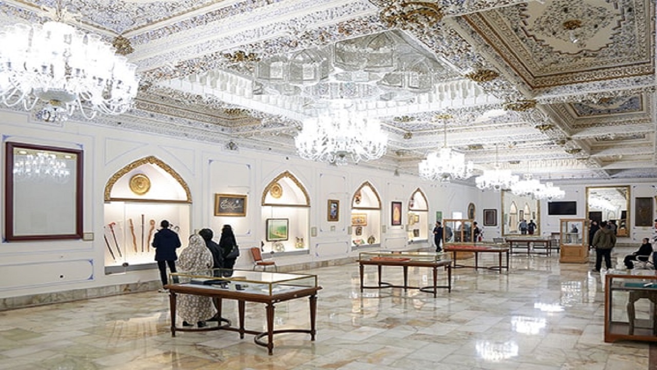 درهای موزه گنجینه قرآن در حرم مطهر رضوی همه روزه باز است