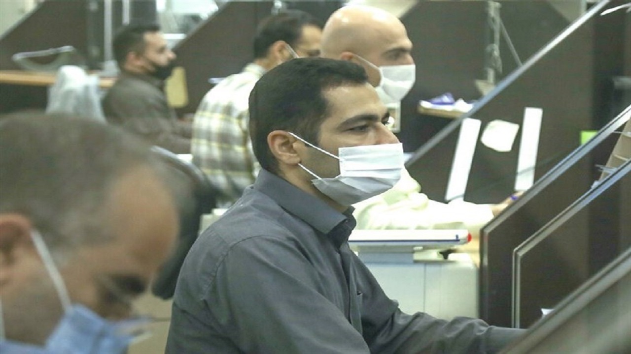اعمال قانون دو بانک در مشهد به دلیل رعایت نکردن توصیه‌های بهداشتی