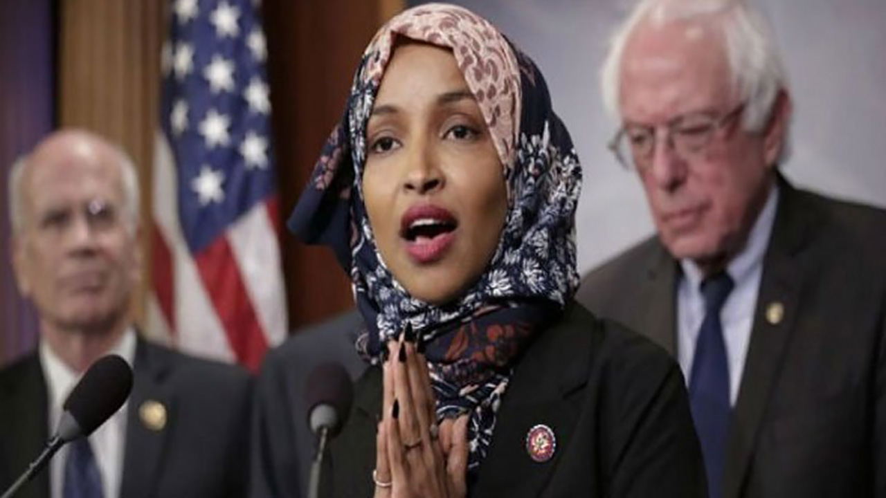 نامزد مجلس نمایندگان آمریکا: مسلمانان نباید در دولت ما باشند! + فیلم