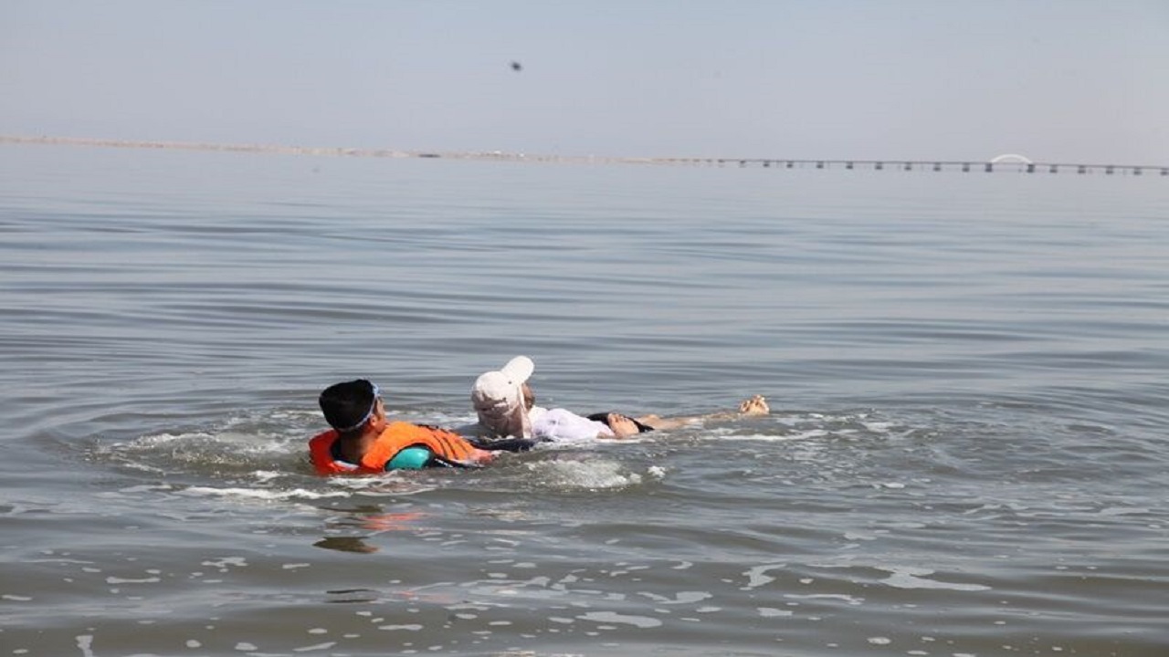 تمرین امداد و نجات دریایی در دریاچه ارومیه