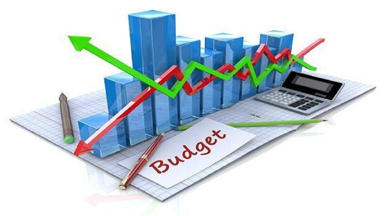 بودجه یک موازنه دوطرفه میان مالیات و هزینه است