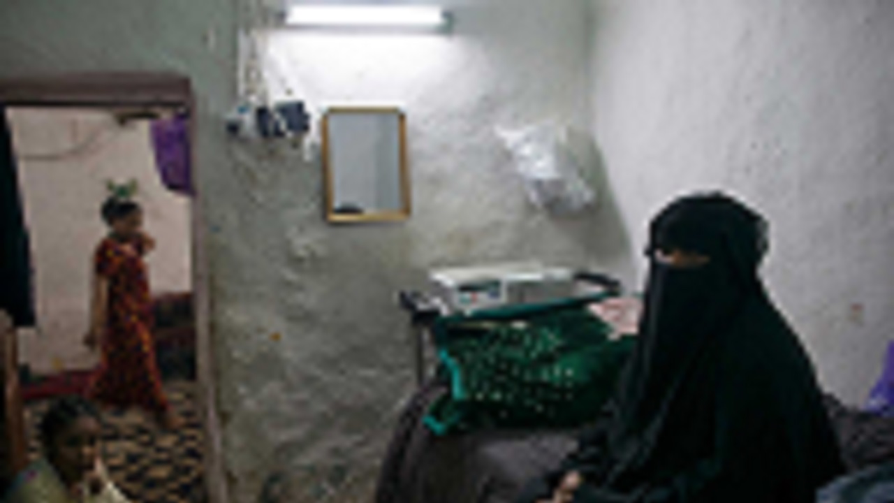 ویدئویی از فقر و بدبختی مردم ریاض در نزدیکی کاخ‌های بن سلمان