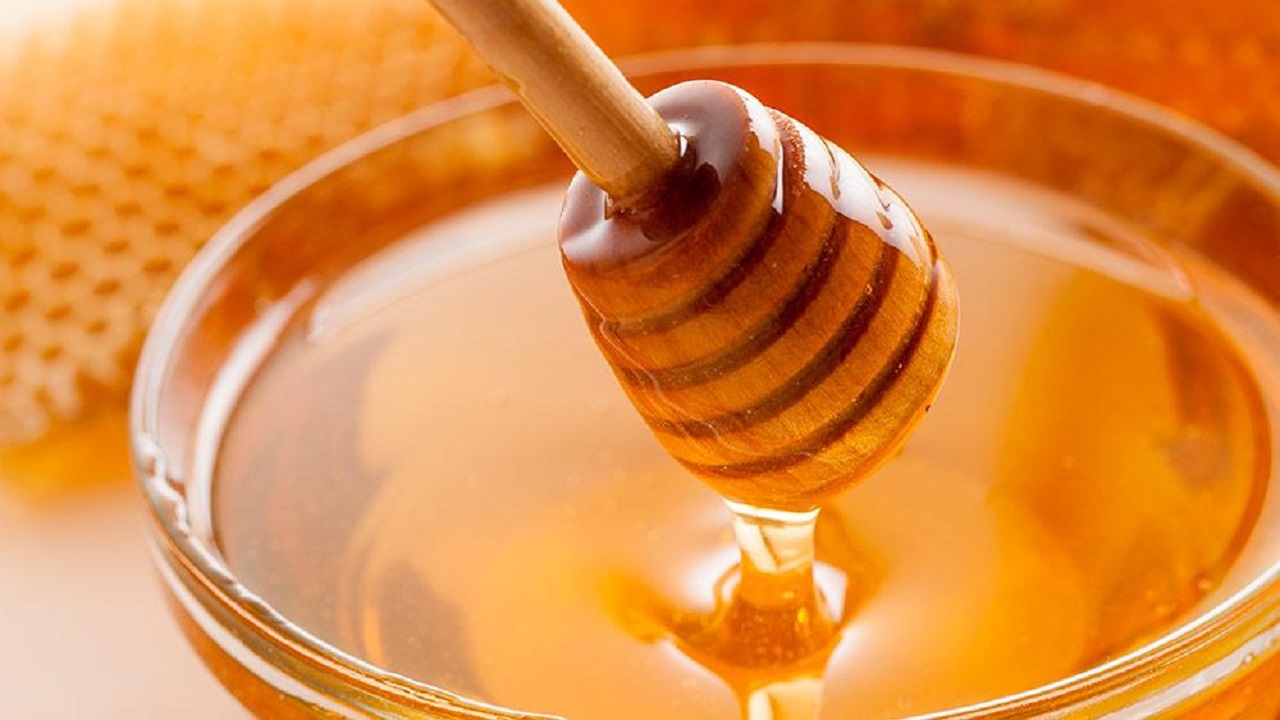 کاهش عوارض پیری با مصرف عسل/ زخم خود را با این ماده طبیعی بهبود بخشید