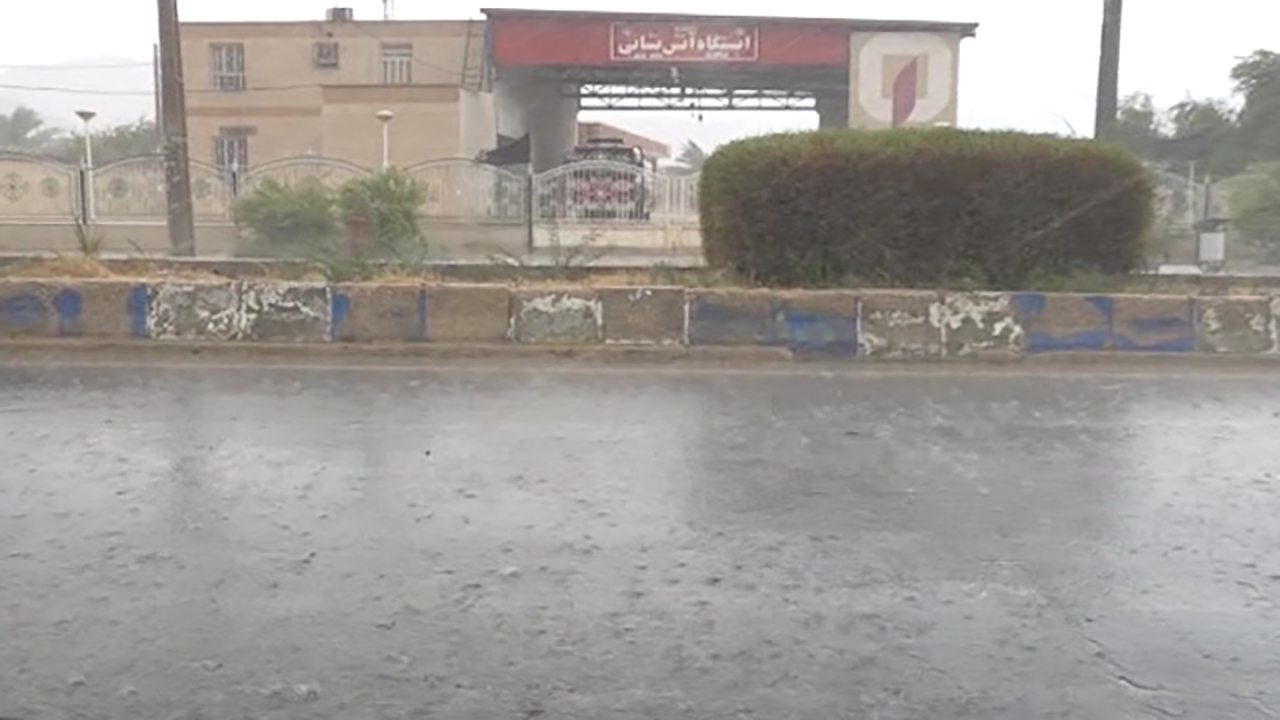 بارش شدید باران در اشکنان فارس + فیلم