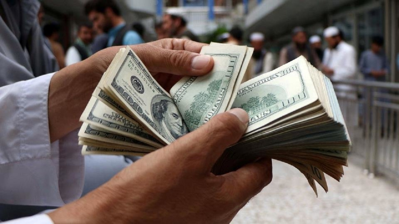 نرخ ارز آزاد در ۲۲ شهریور؛ دلار به کانال ۲۳ هزار تومانی نزدیک شد