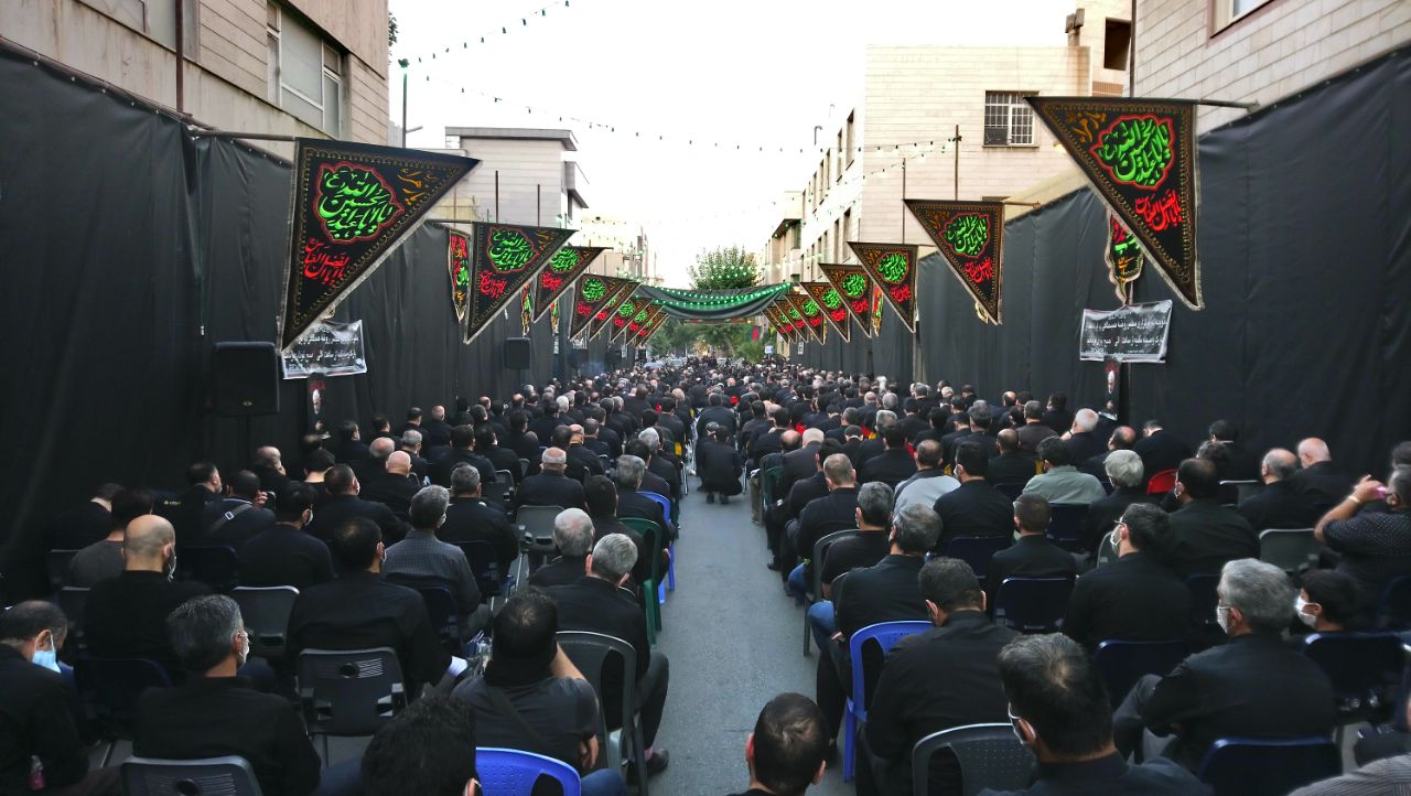 عزاداری حسینی روز عاشورا در تهران+ فیلم و تصاویر