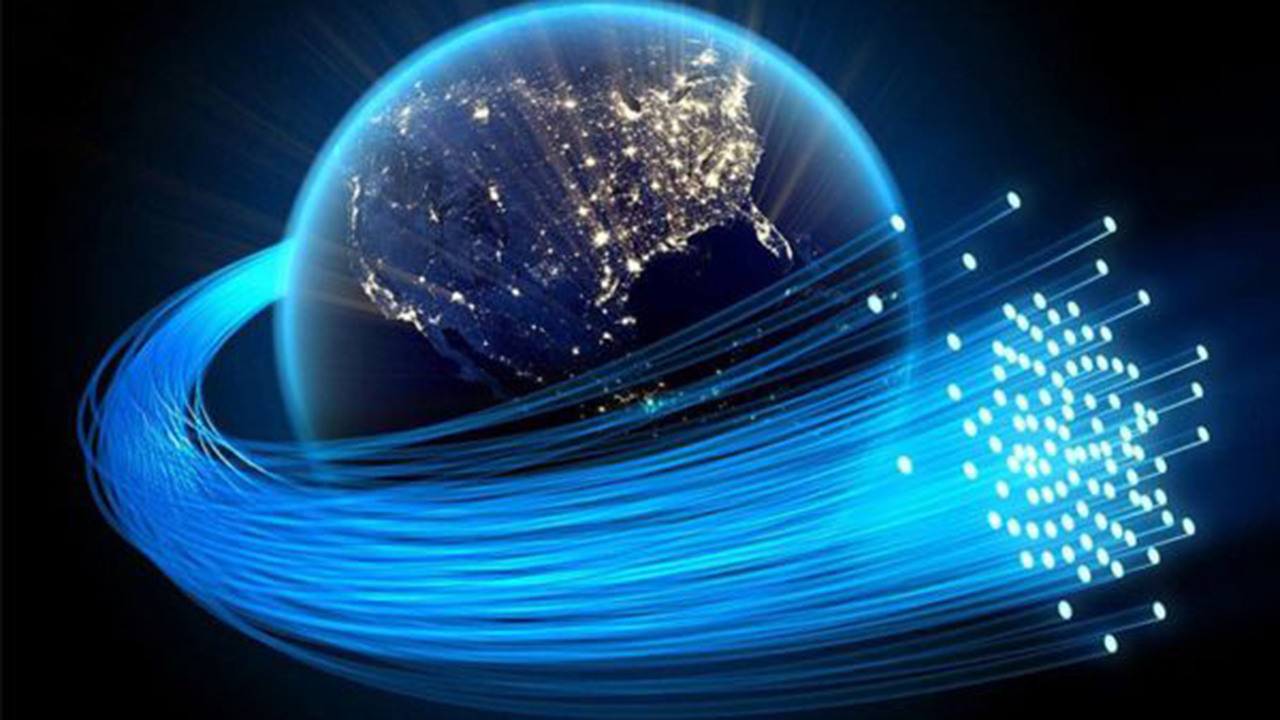 رشد ۱۰۳ درصدی شبکه ملی فیبر نوری در فارس
