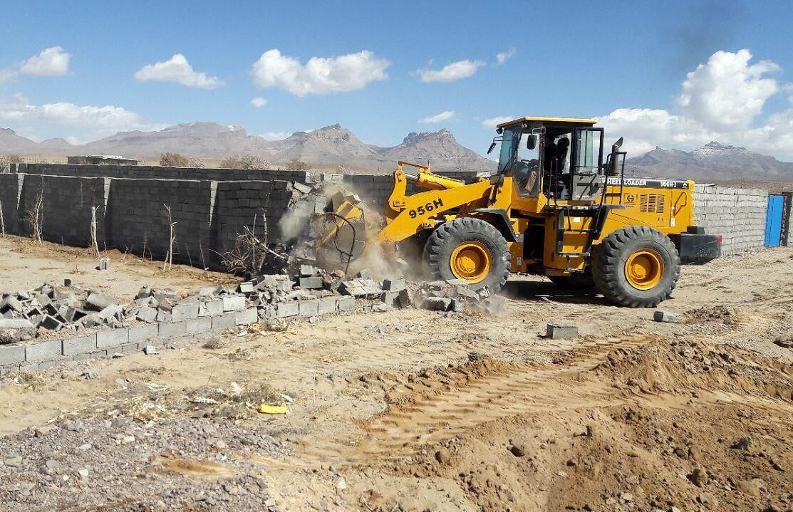 رفع تصرف ۱۰۰ هزار مترمربع اراضی در چشمه گز