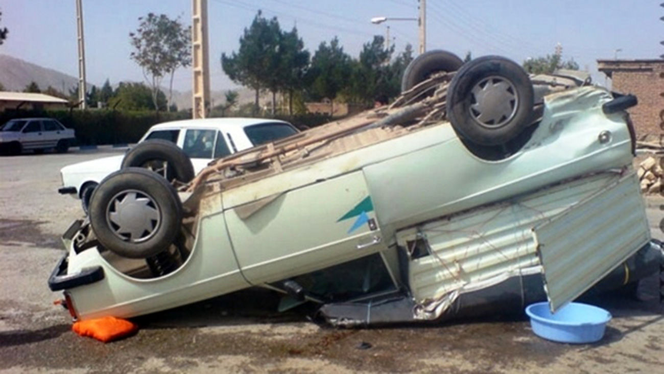 واژگونی سواری سمند و وانت در استان همدان