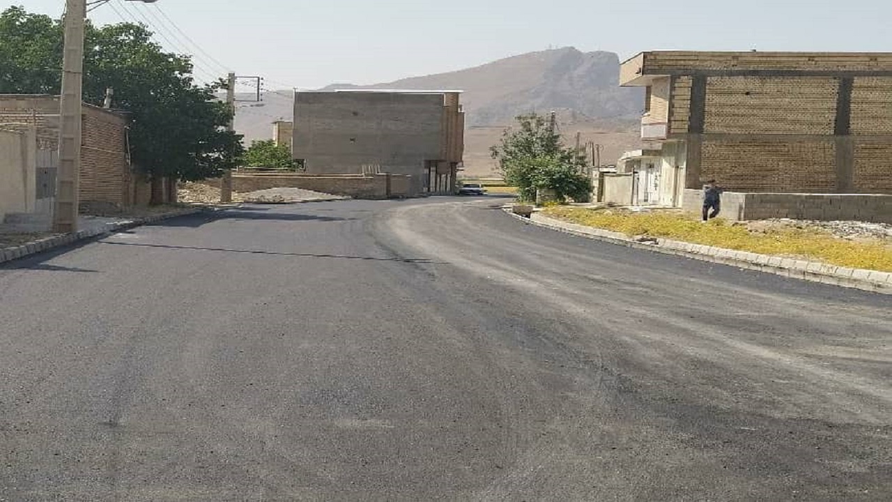 آسفالت معابر ۷ روستا در شهرستان‌های شهرکرد، سامان و بن
