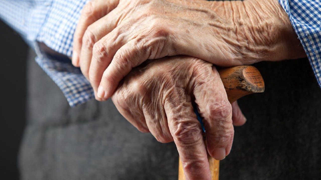 افزایش امید به زندگی سالمندان در سال ۹۵/ فقط ۲۷ هزار سالمند در خانه سالمندان نگهداری می‌شود