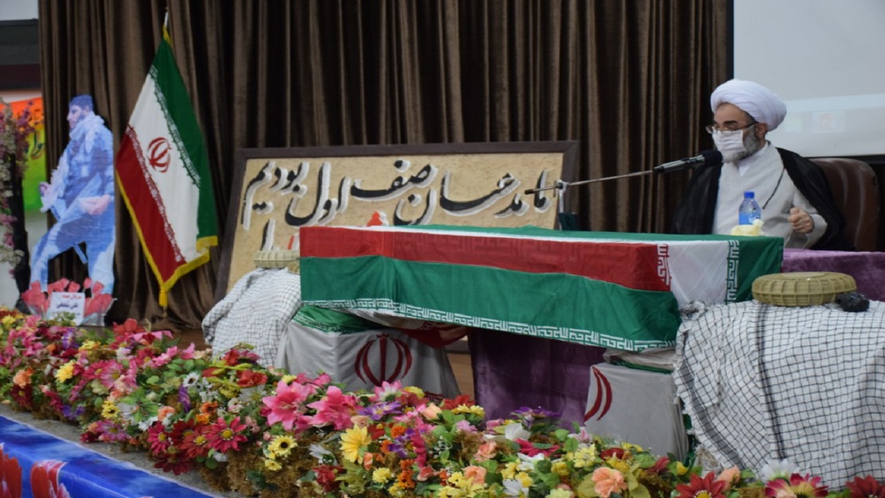 ملت ایران به برکت خون شهدا در دنیا عزت پیدا کرد