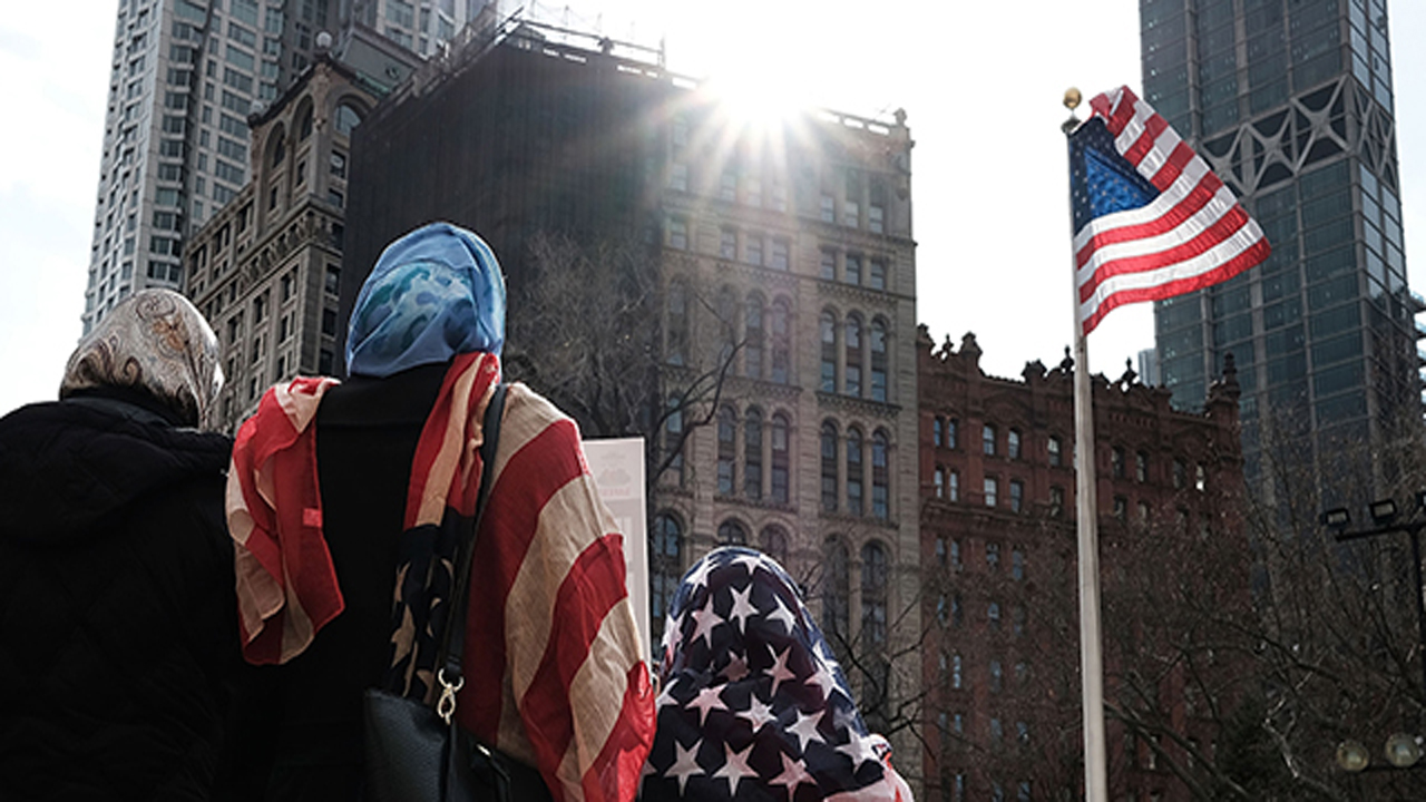 نوجوانان و جوانان آمریکایی چقدر درباره اسلام اطلاعات دارند؟ + فیلم