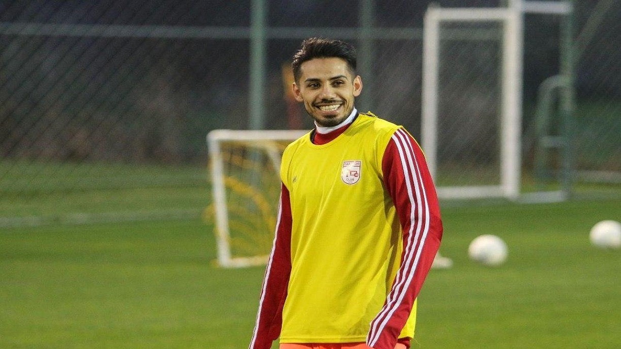 فخرالدینی: منصوریان در تراکتور موفق می‌شود/ مبلغ قرارداد فوتبالیست حرفه‌ای باید بالا باشد