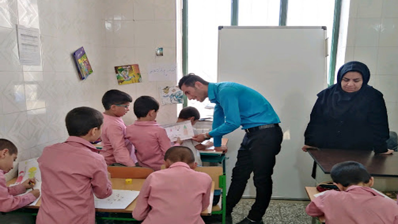 تحصیل رایگان ۷۰۰ دانش آموز در مدارس غیرانتفاعی مازندران