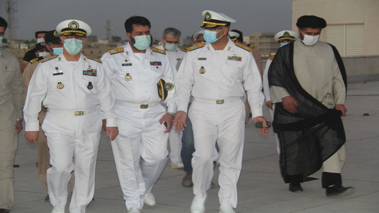 دریادار حسین خانزادی از منطقه سوم نیروی دریایی ارتش بازدید کرد