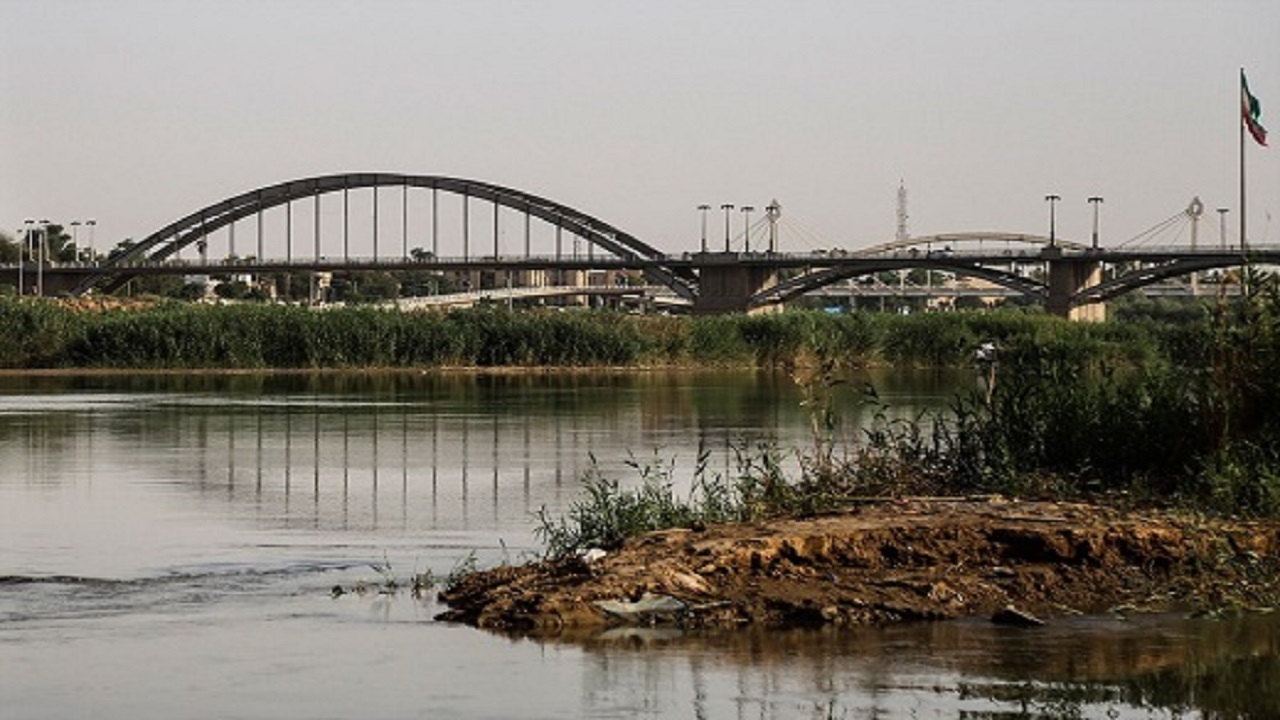 انتقال آب از خوزستان به بهانه شرب/ صنعت و کشاورزی سیراب می‌شوند