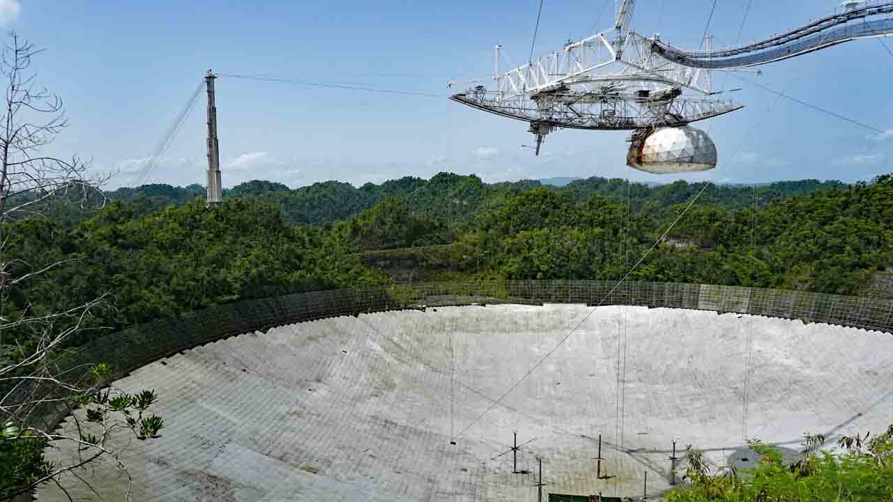 تصاویری از فرو ریختن تلسکوپ بزرگ در پورتوریکو