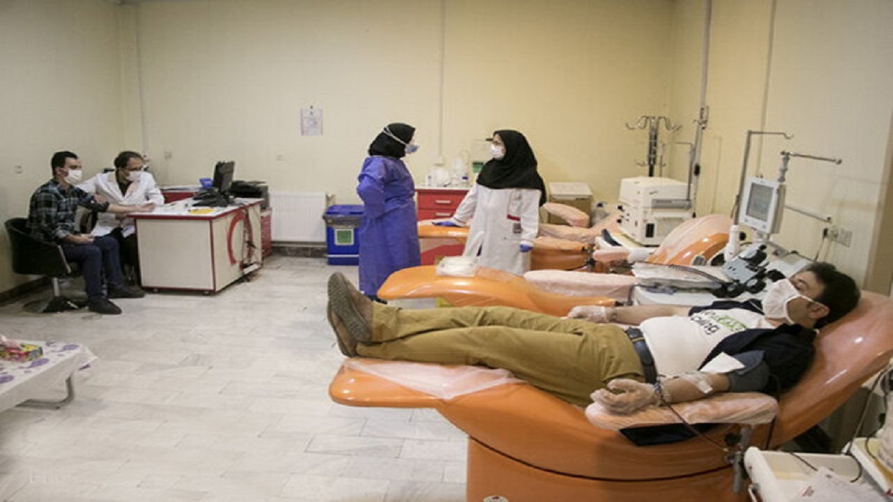 اهدای پلاسمای خون بهبود یافتگان کرونا در پایگاه انتقال خون شاهرود
