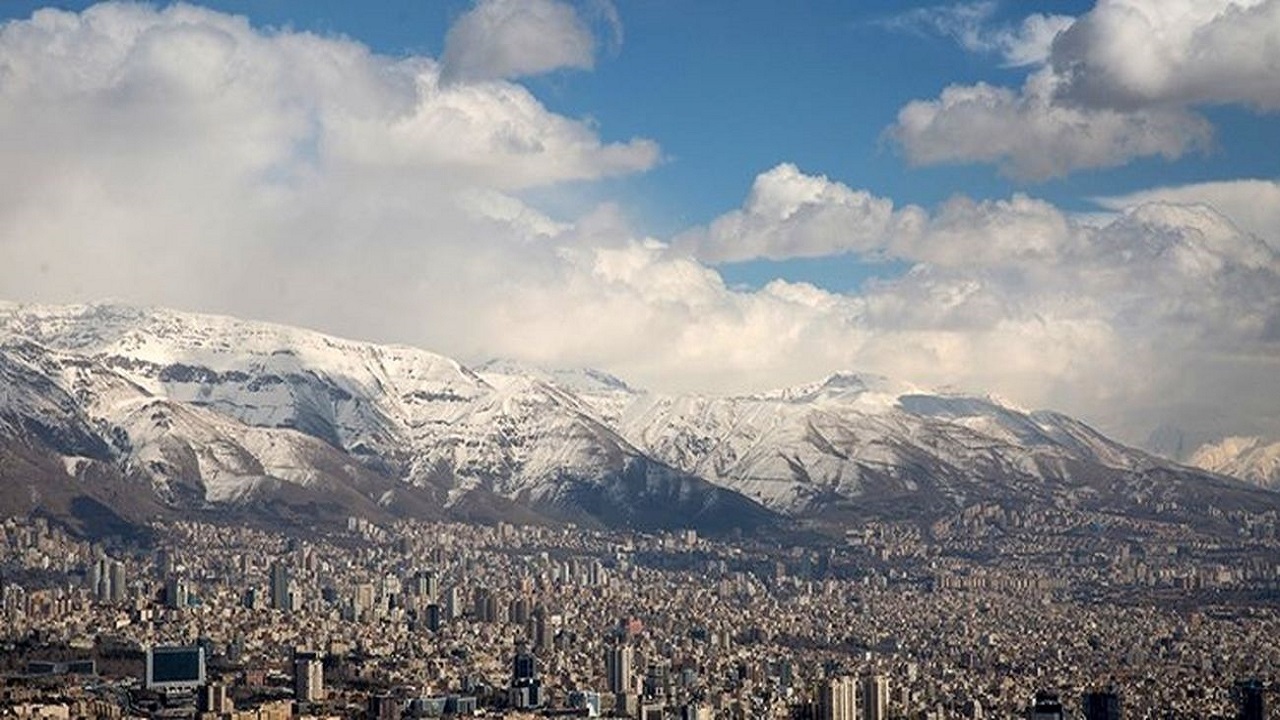تهران در اولین روز بهار پاک شد