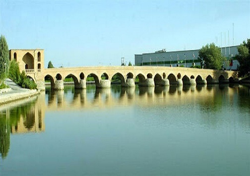 پل‌های تاریخی زاینده‌رود همچنان در حسرت آب