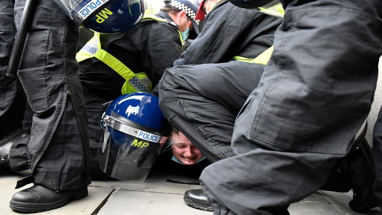 اعتراضات در انگلیس علیه لایحه افزایش قدرت پلیس ادامه دارد