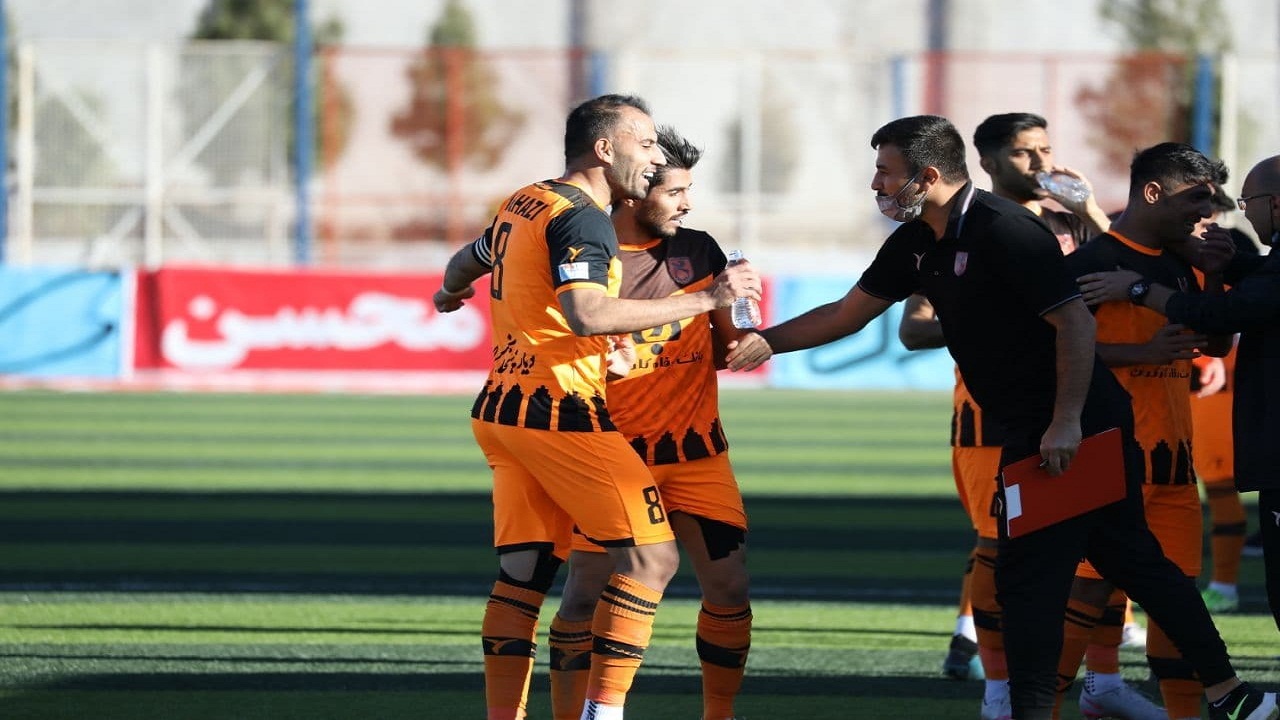 پیروزی تیم فوتبال مس رفسنجان در نخستین دیدار تدارکاتی سال ۱۴۰۰