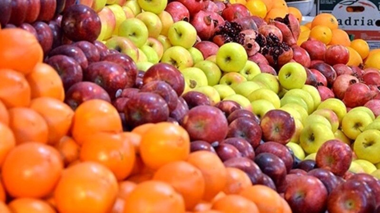 توزیع ۱۲۰۰ تن میوه بدون واسطه در فارس