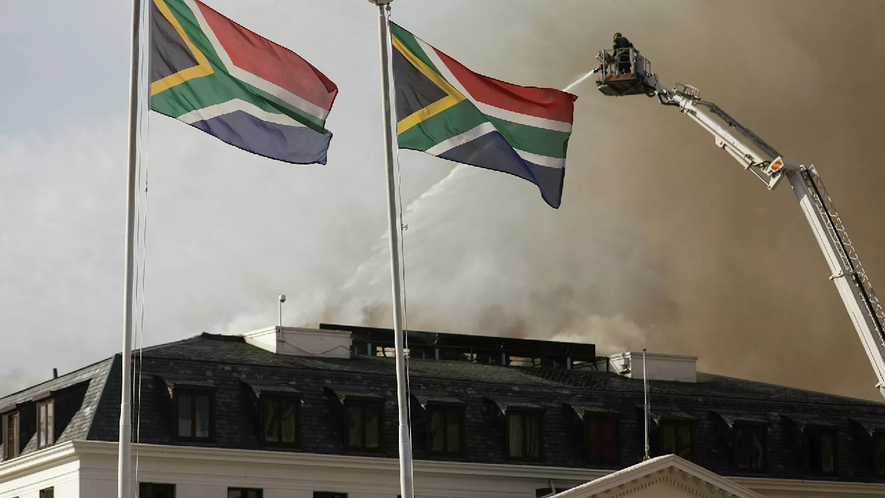 آتش سوزی مجدد در پارلمان آفریقای جنوبی
