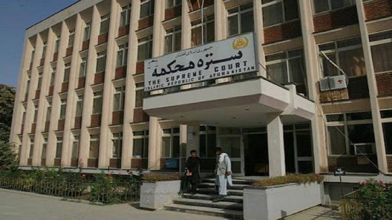 قضات حکومت سابق افغانستان به عزل دسته جمعی خود اعتراض کردند