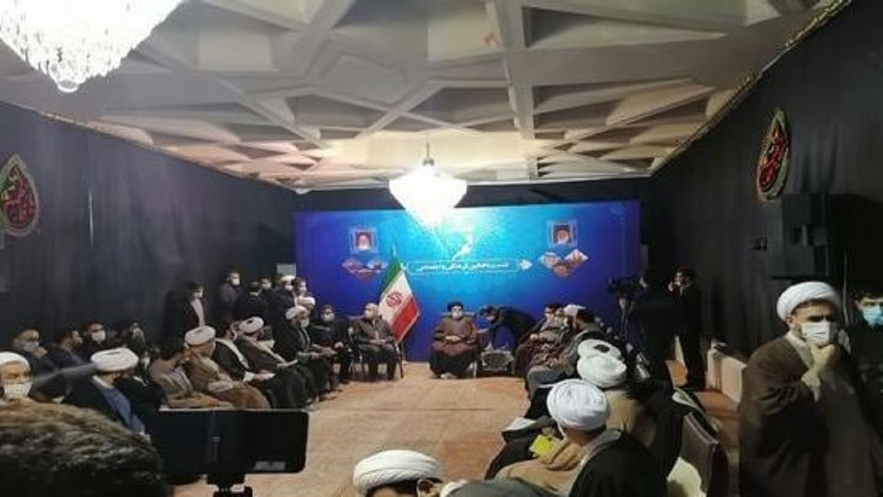 نشست رئیس جمهور با فعالان فرهنگی و اجتماعی قم برگزار شد