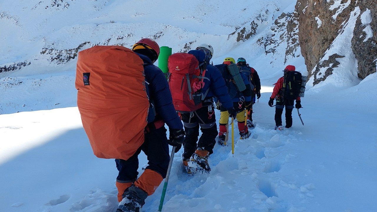 راه یابی ۲ کوهنورد چهارمحال و بختیاری به مرحله نهایی اردوی تیم ملی هیمالیانوردی