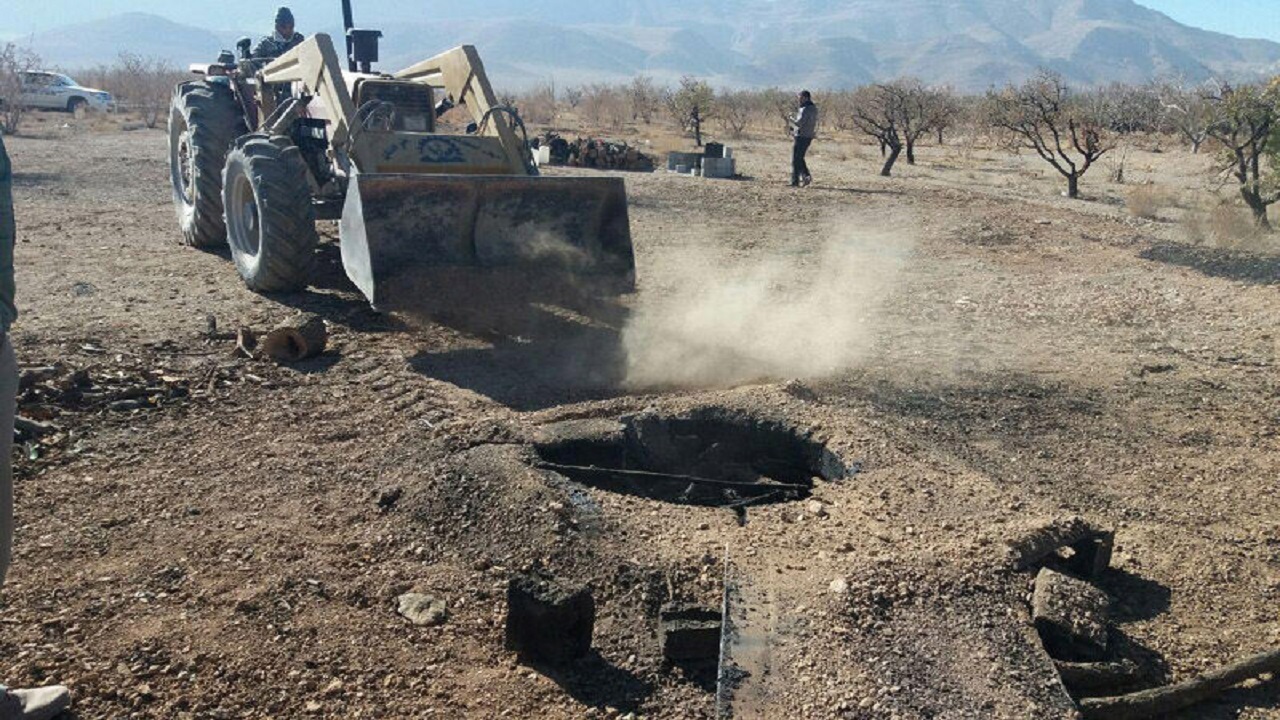 عملیات انسداد چاه‌های غیرمجاز در شهرستان سرعین ادامه دارد