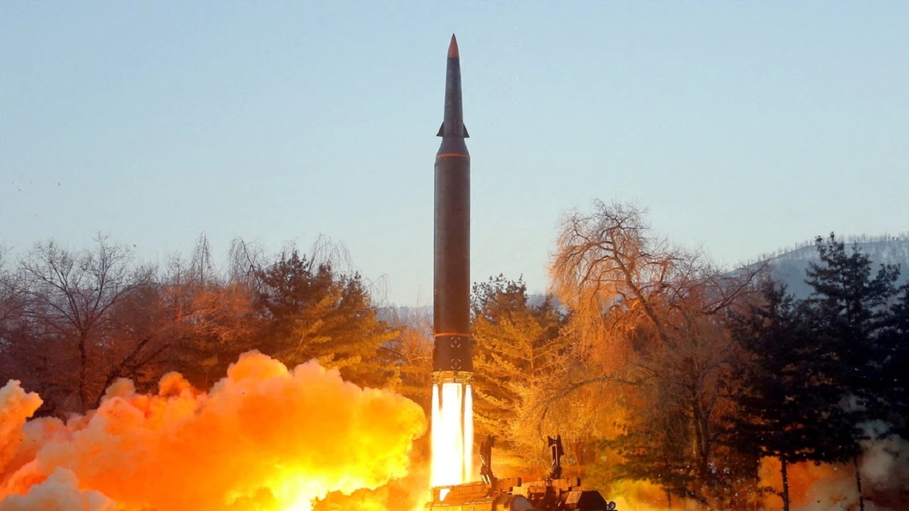 کره شمالی به زودی موشک قاره پیمای جدیدی را آزمایش می‌کند