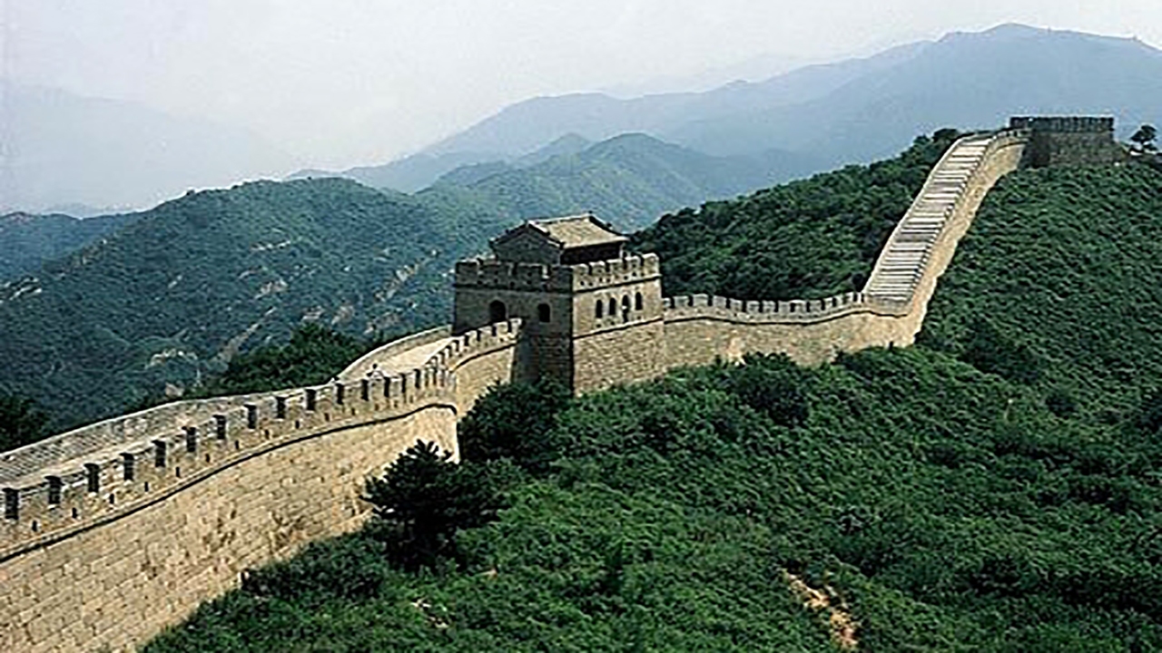 حمله ناگهانی چینی‌ها به دیوار تاریخی‌شان + فیلم