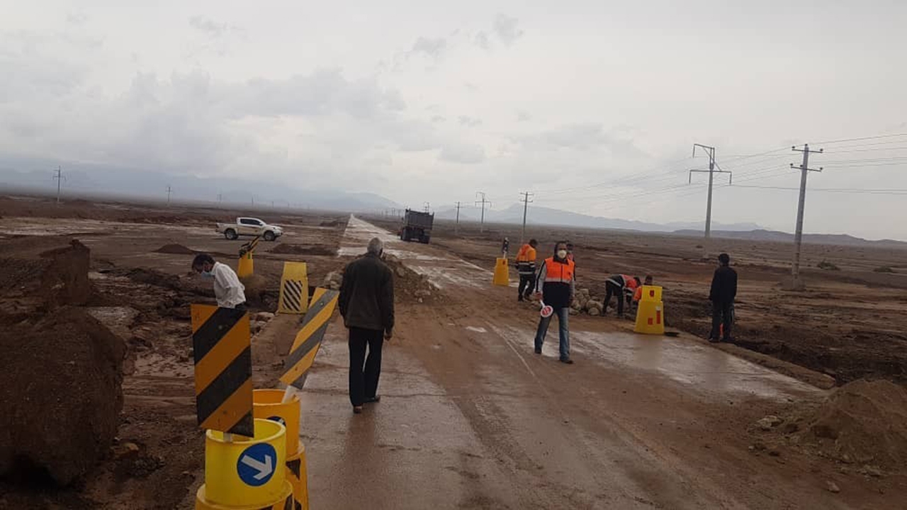 خسارت سیل به جاده‌های شمال استان کرمان