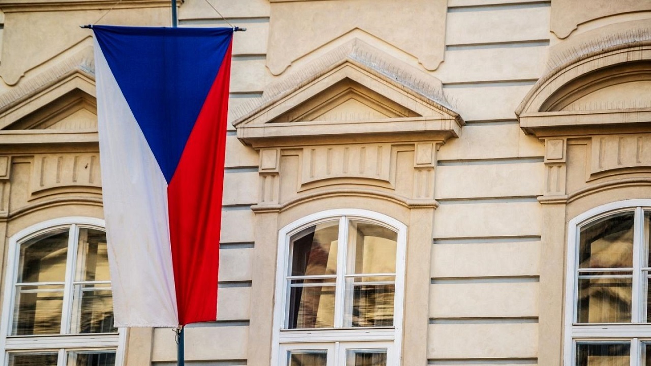 تصمیم جمهوری چک برای اخراج ۶۰ دیپلمات روس