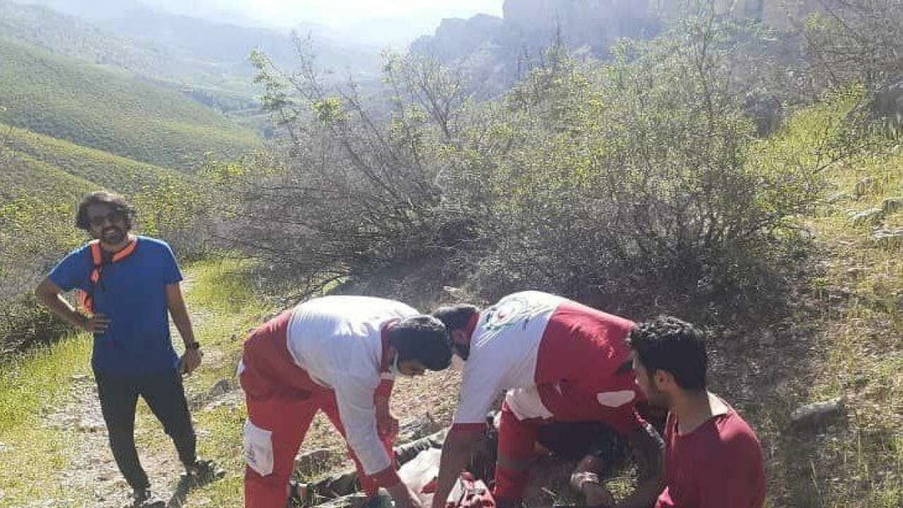 نجات جوان ۳۱ ساله در ارتفاعات هاور (درکش) توسط هلال احمر
