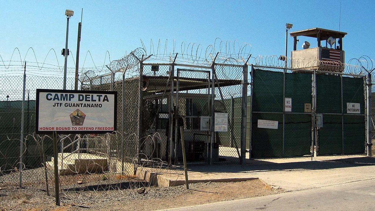 قصد ترامپ برای قرنطینه کردن بیماران کرونایی در زندان گوانتانامو!