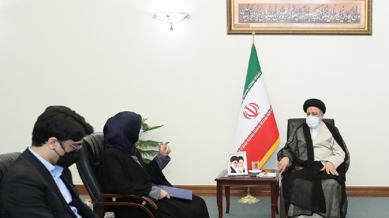 دیدار معاونان امور مجلس، حقوقی و امور زنان و خانواده رئیس‌جمهور با حجت الاسلام رئیسی