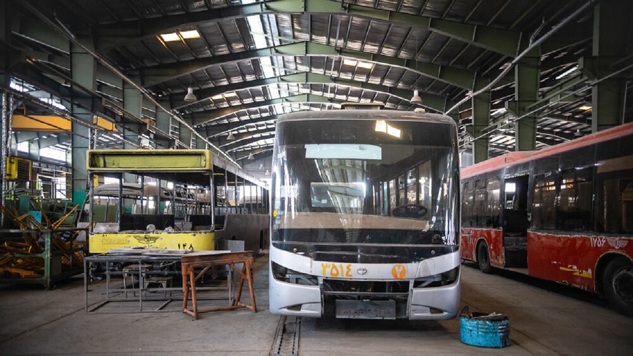 اتوبوس‌های حمل و نقل درون شهری در انتظار نوسازی