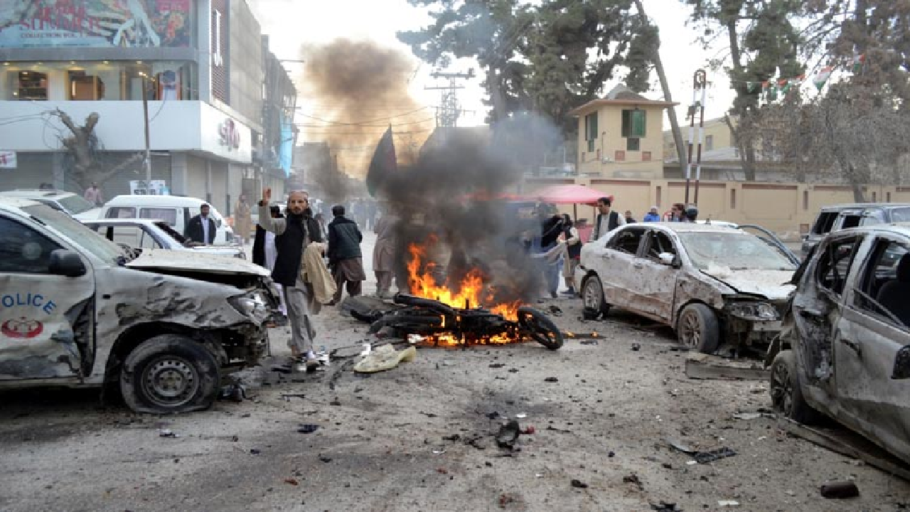 انفجار انتحاری در پاکستان ۲۳ کشته و زخمی بر جای گذاشت