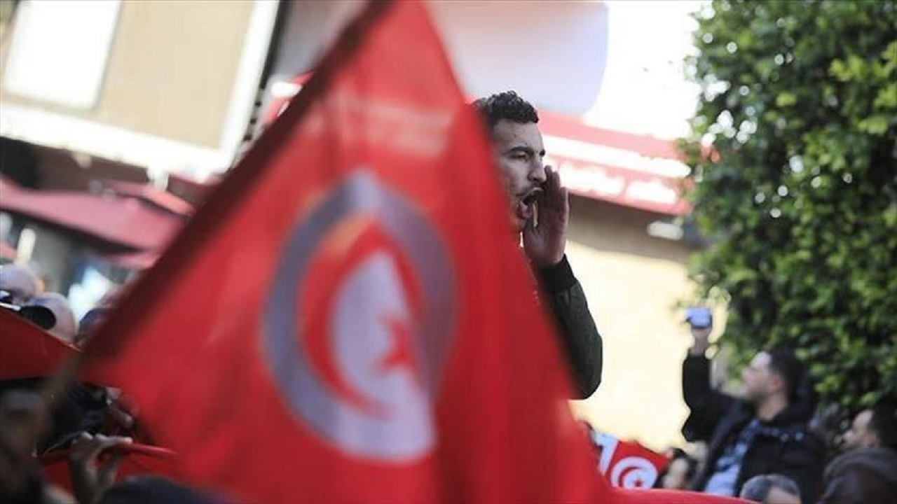 تظاهرات تونسی‌ها علیه رئیس جمهور کشورشان