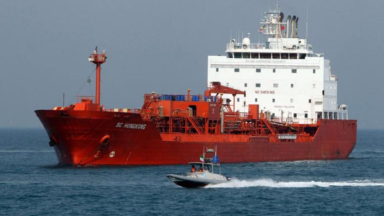 ادعای تانکر تراکرز: دومین نفتکش، بندر ایران را به مقصد لبنان ترک کرد