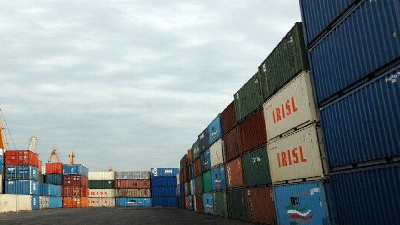صادرات حدود ۱۸۲ میلیون دلار کالای غیرنفتی طی ۶ ماه از آران و بیدگل