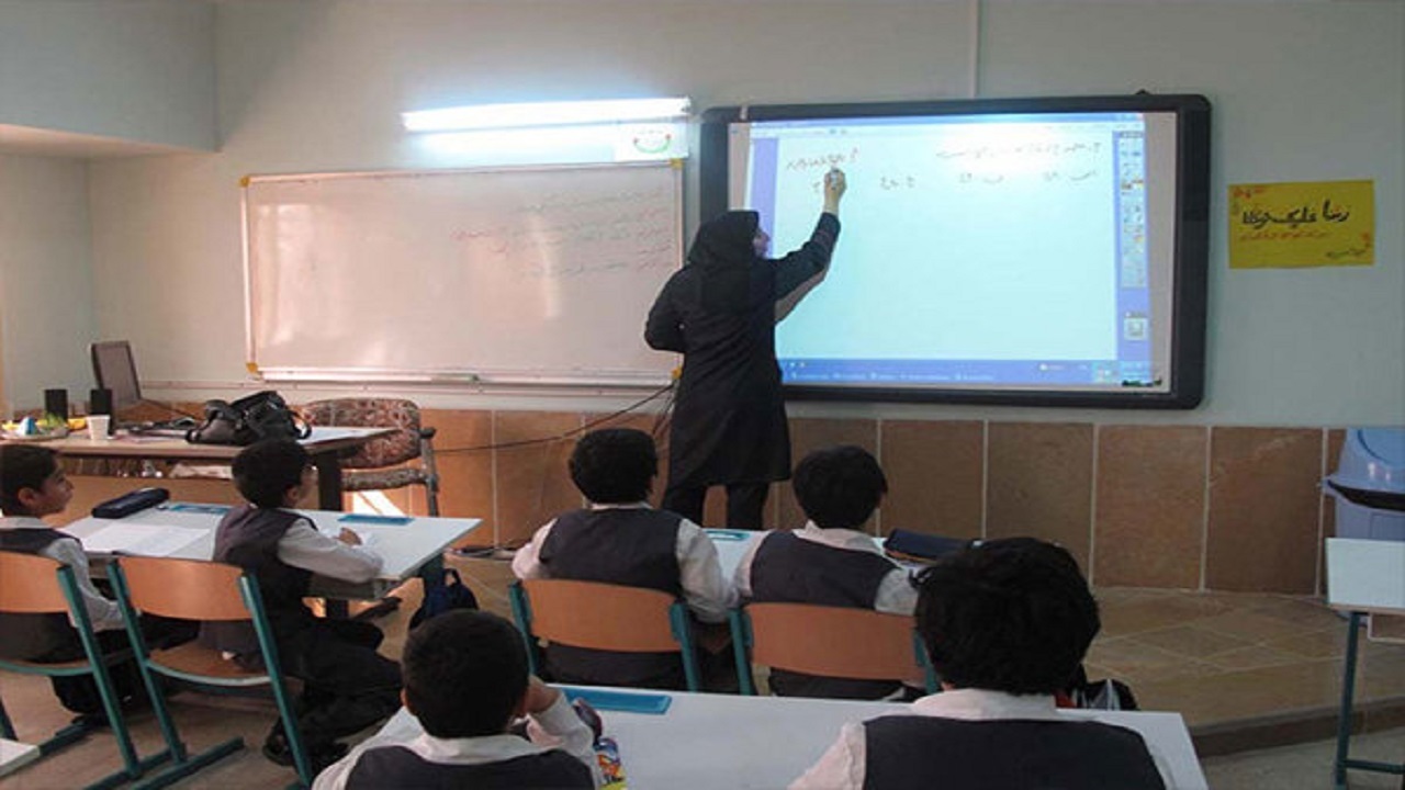 افتتاح اولین کلاس‌ هوشمند در فارسان