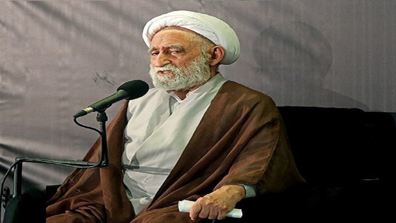 لقب ذوالفنون علامه "حسن زاده آملی" واقعیت انکار ناپذیر است